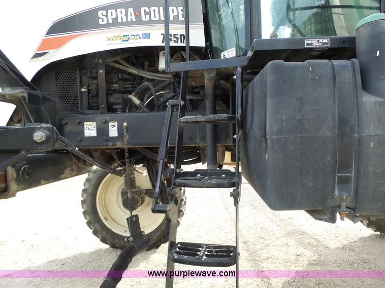 image for item L7124 2005 SpraCoupe 7650 self-propelled sprayer