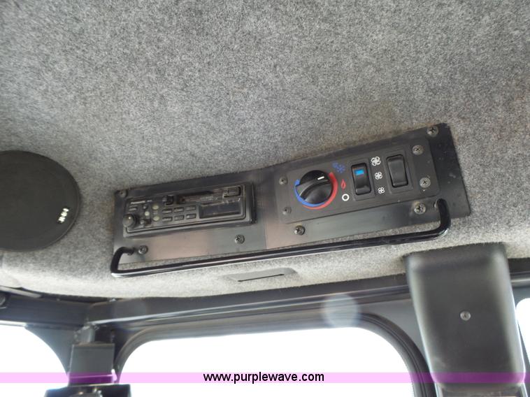 image for item L7124 2005 SpraCoupe 7650 self-propelled sprayer