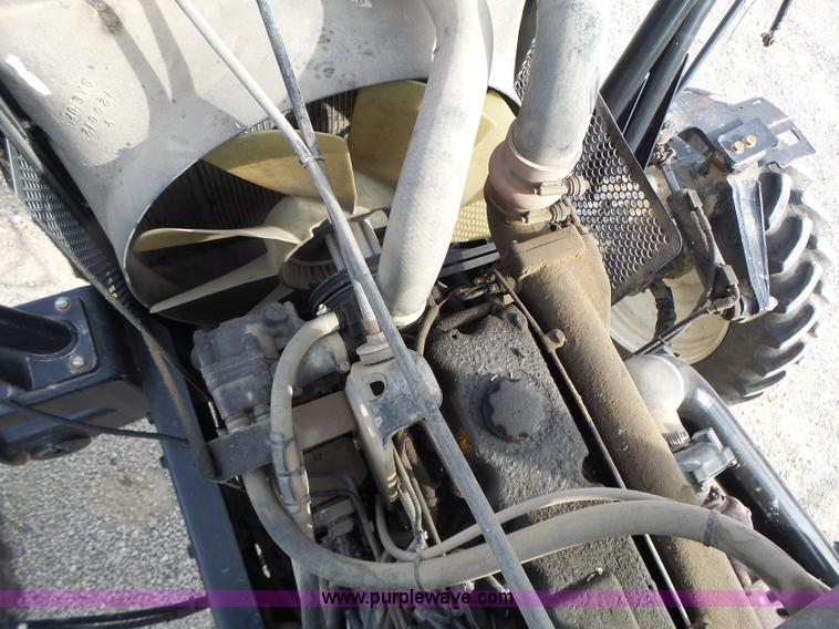 image for item L7124 2005 SpraCoupe 7650 self-propelled sprayer