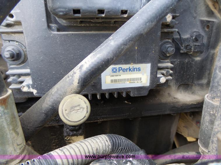 image for item L7124 2005 SpraCoupe 7650 self-propelled sprayer