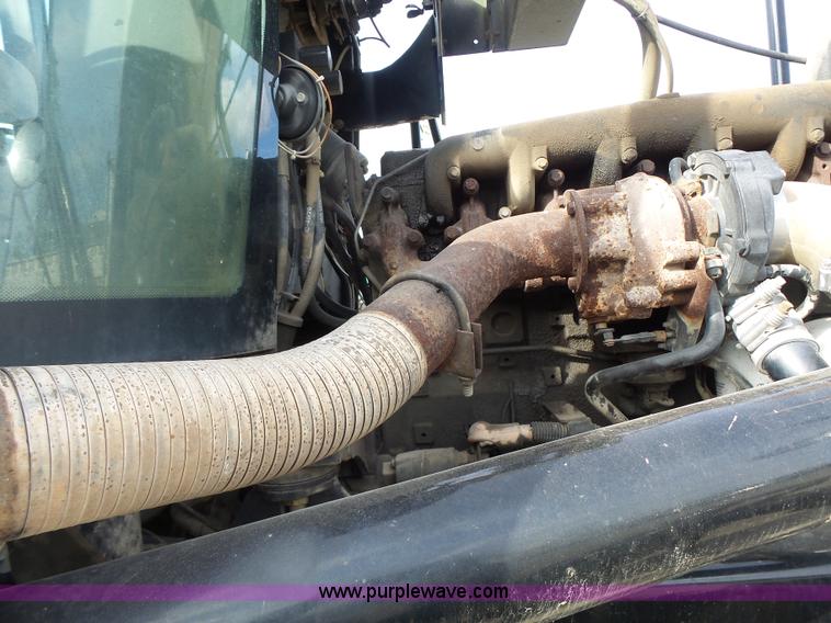 image for item L7124 2005 SpraCoupe 7650 self-propelled sprayer