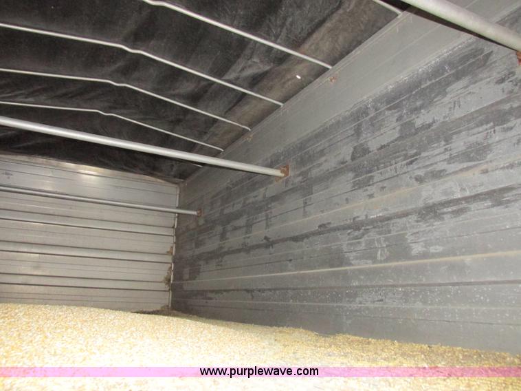 image for item L7149 1979 Chevrolet C70 grain truck