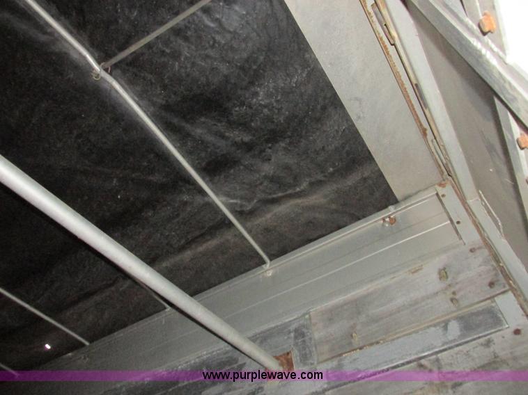 image for item L7149 1979 Chevrolet C70 grain truck