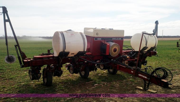 image for item L7272 Case IH 800 Cyclo planter
