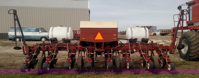 image for item L7272 Case IH 800 Cyclo planter