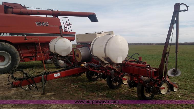 image for item L7272 Case IH 800 Cyclo planter