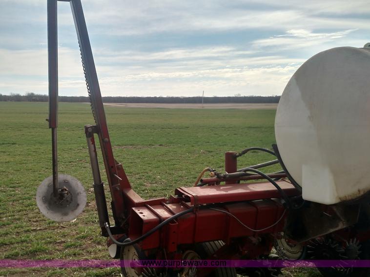 image for item L7272 Case IH 800 Cyclo planter