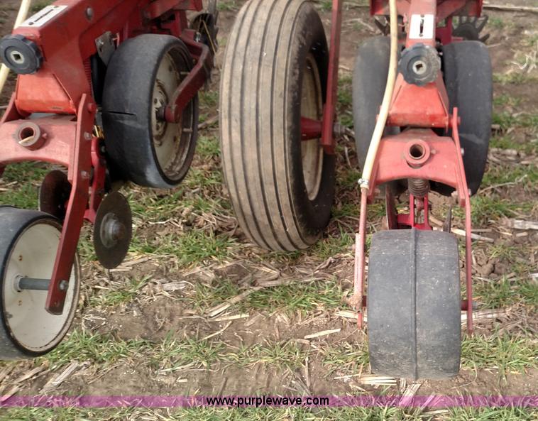 image for item L7272 Case IH 800 Cyclo planter