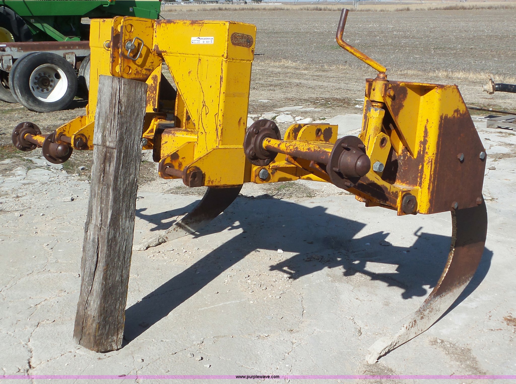 Big Ox five shank ripper in Osborne, KS | Item BI9251 sold | Purple Wave