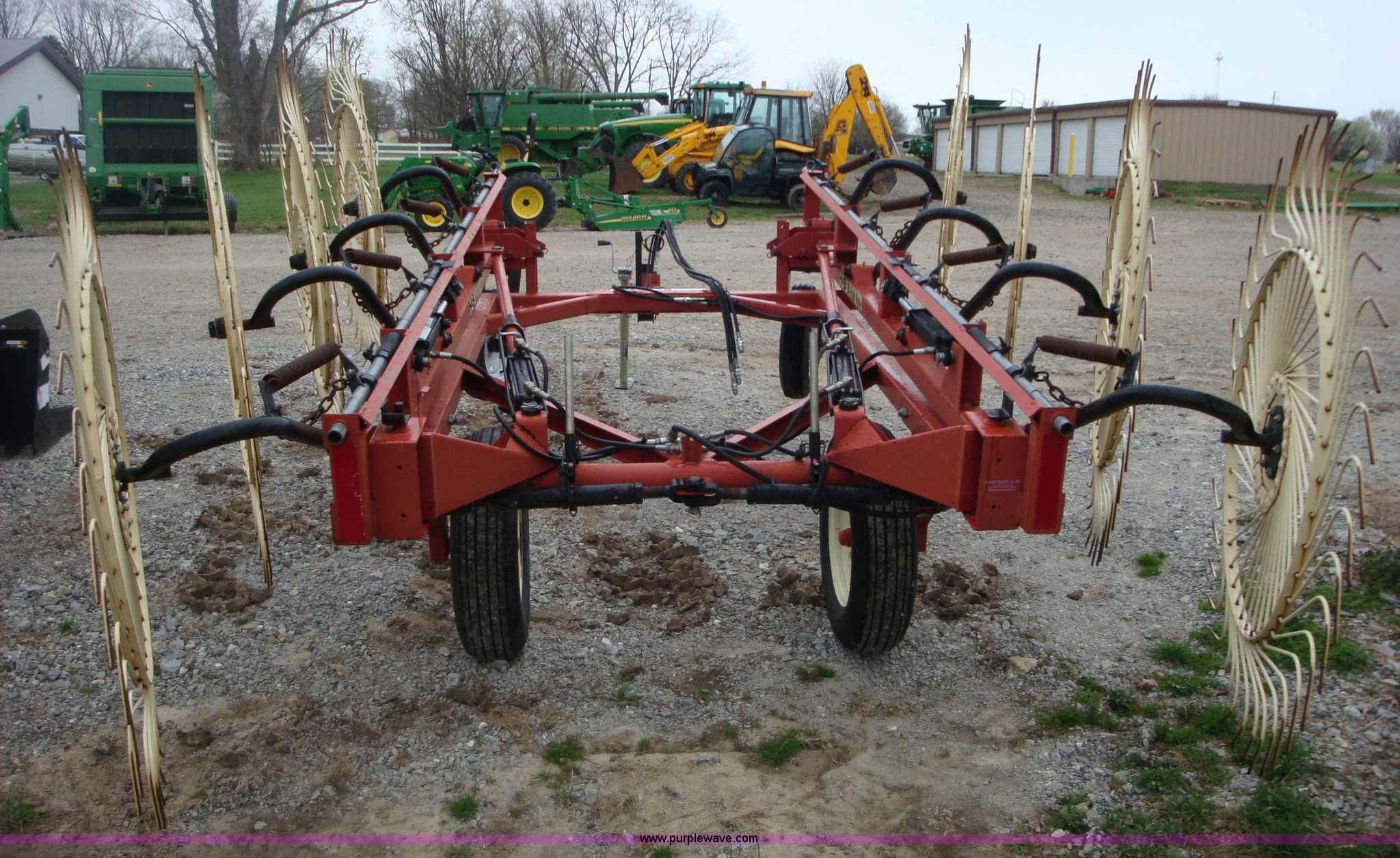 2009 H&S wheel rake in Clinton, MO Item F1202 sold Purple Wave