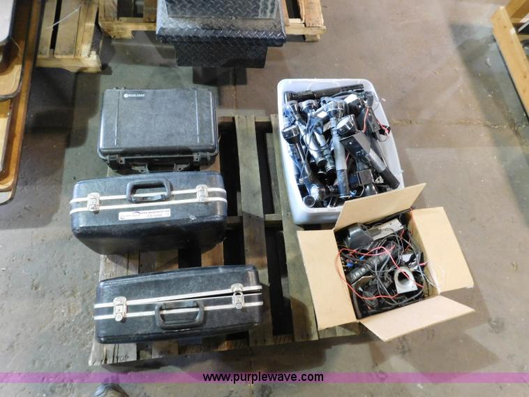 image for item CD9250 Law enforcement vehicle equipment