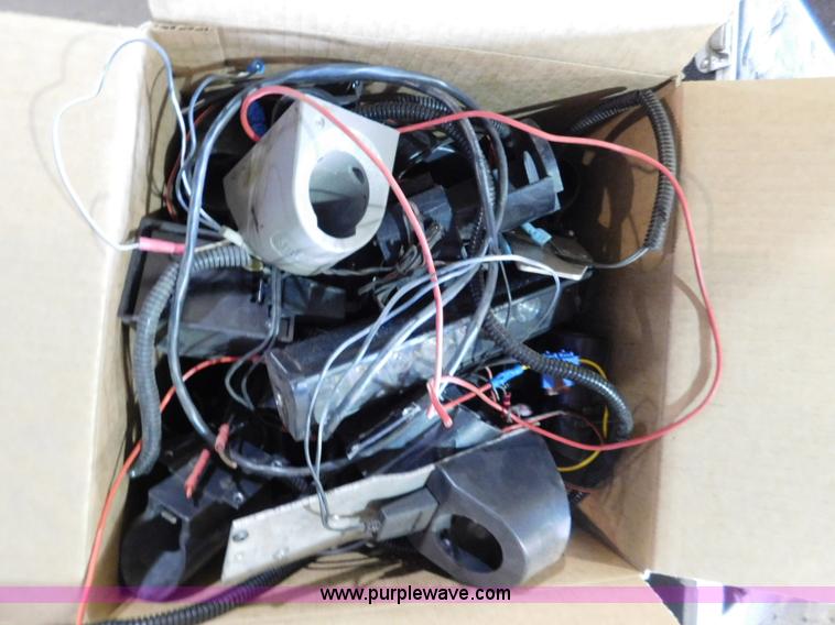 image for item CD9250 Law enforcement vehicle equipment