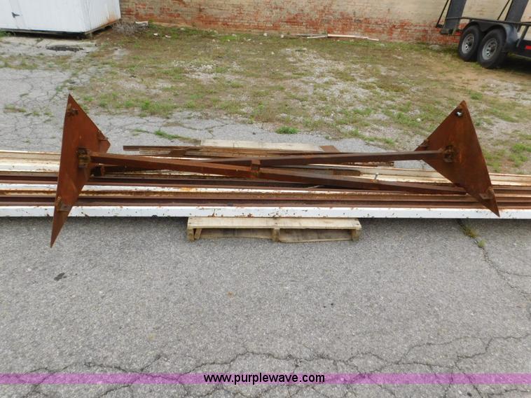 image for item CD9252 Building supplies