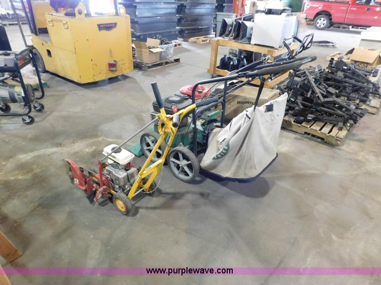 image for item CD9256 Lawn and garden equipment