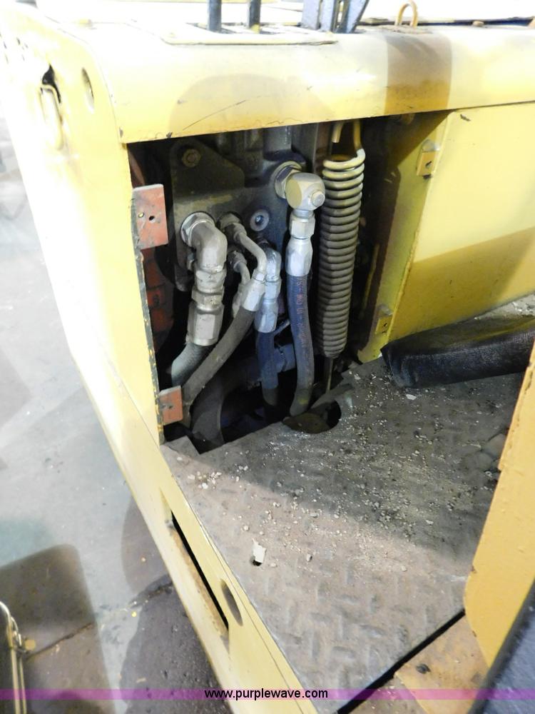 image for item CD9258 Pettibone forklift