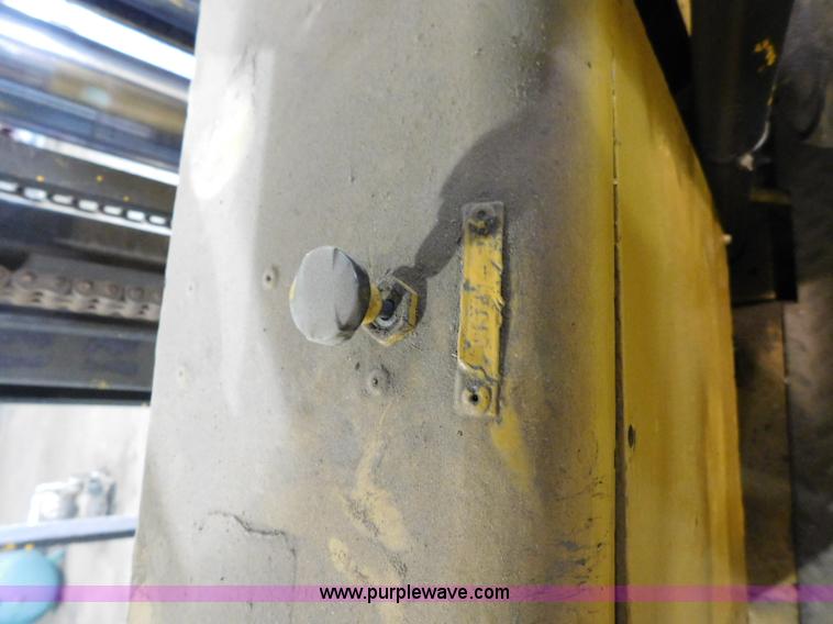 image for item CD9258 Pettibone forklift