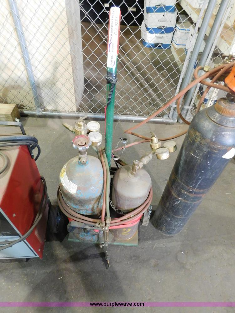 image for item CD9261 Dayton AC/DC welder