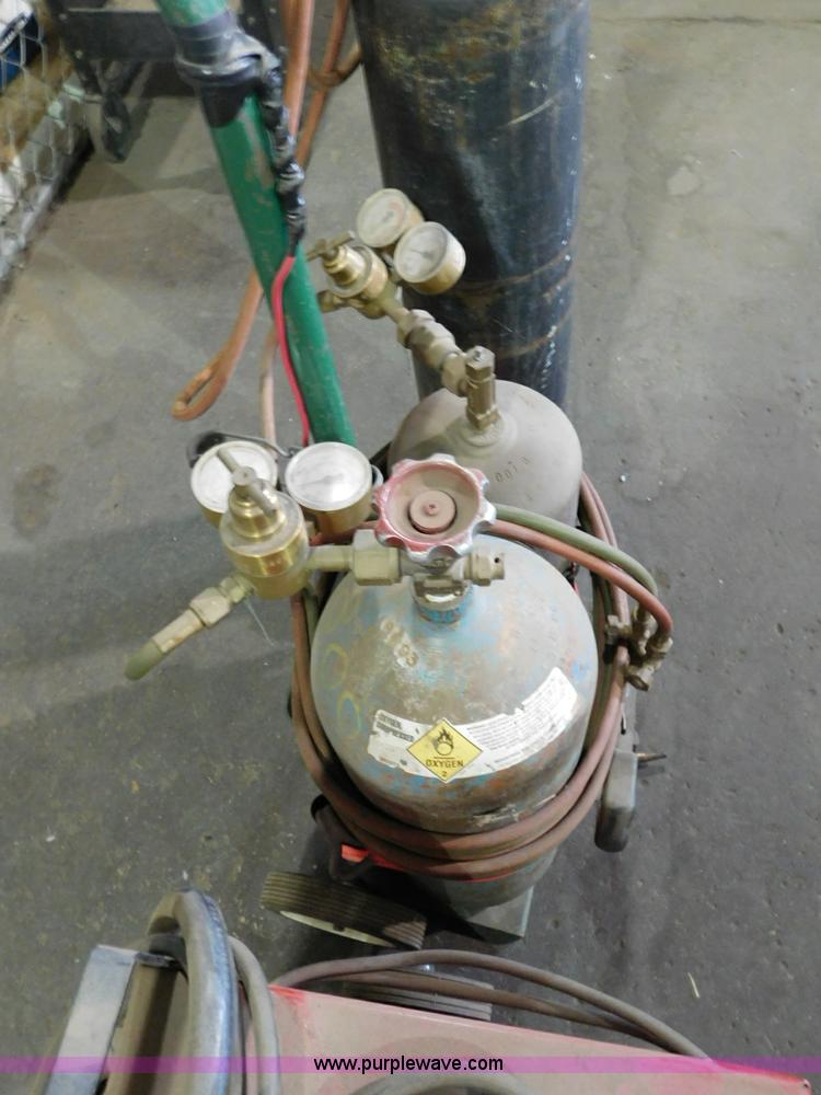 image for item CD9261 Dayton AC/DC welder