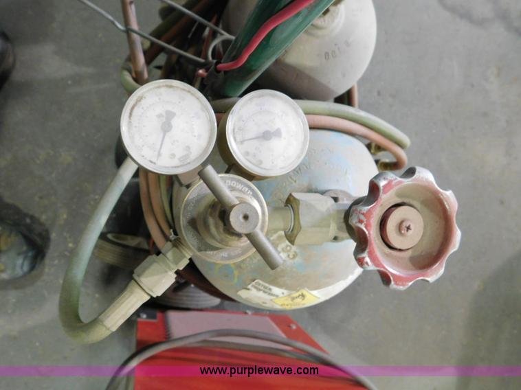 image for item CD9261 Dayton AC/DC welder