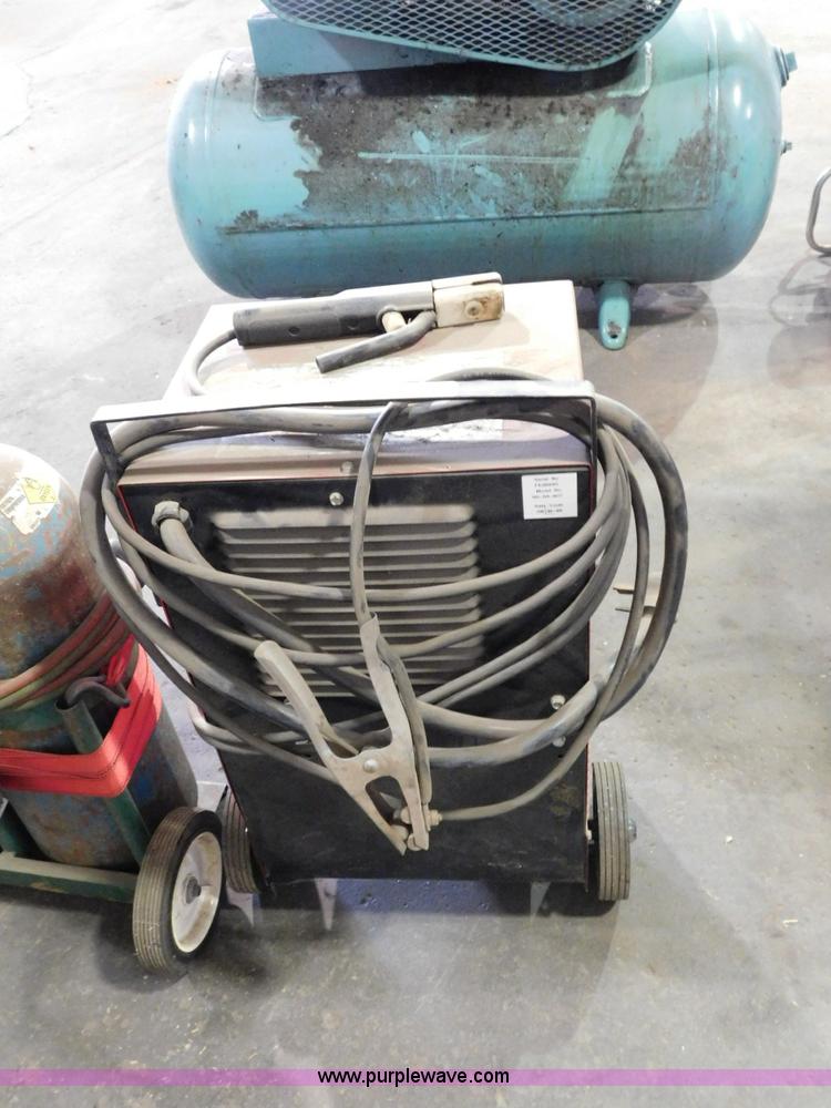 image for item CD9261 Dayton AC/DC welder