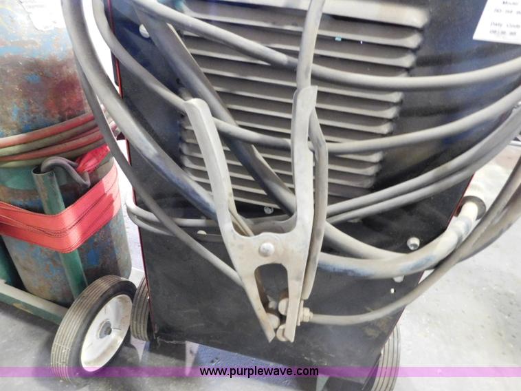 image for item CD9261 Dayton AC/DC welder