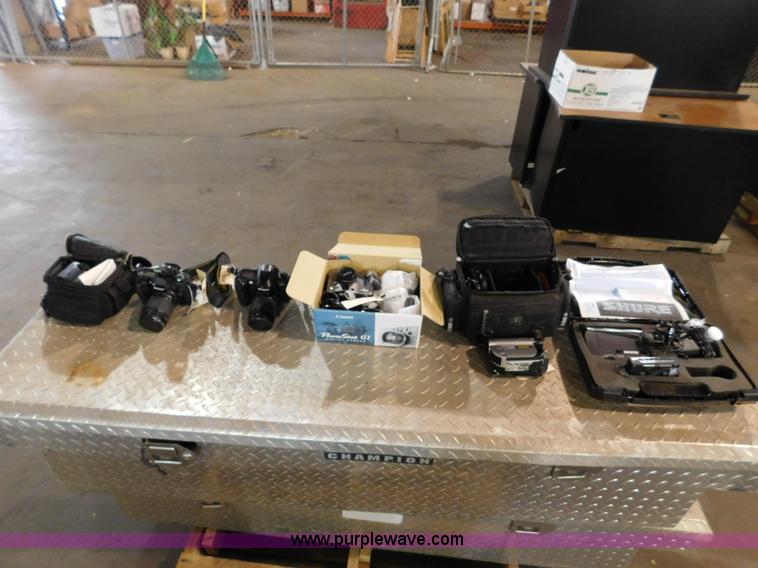 image for item CD9275 Electronics