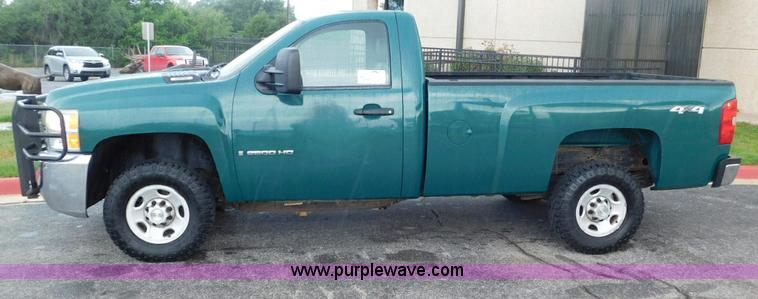 image for item L5857 2009 Chevrolet Silverado 2500HD pickup truck