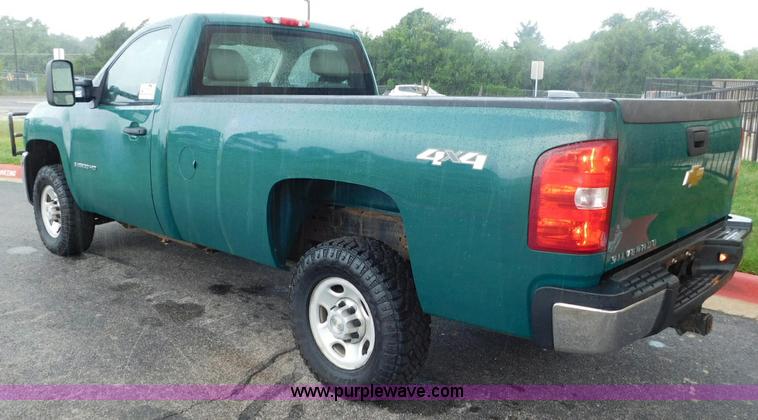 image for item L5857 2009 Chevrolet Silverado 2500HD pickup truck