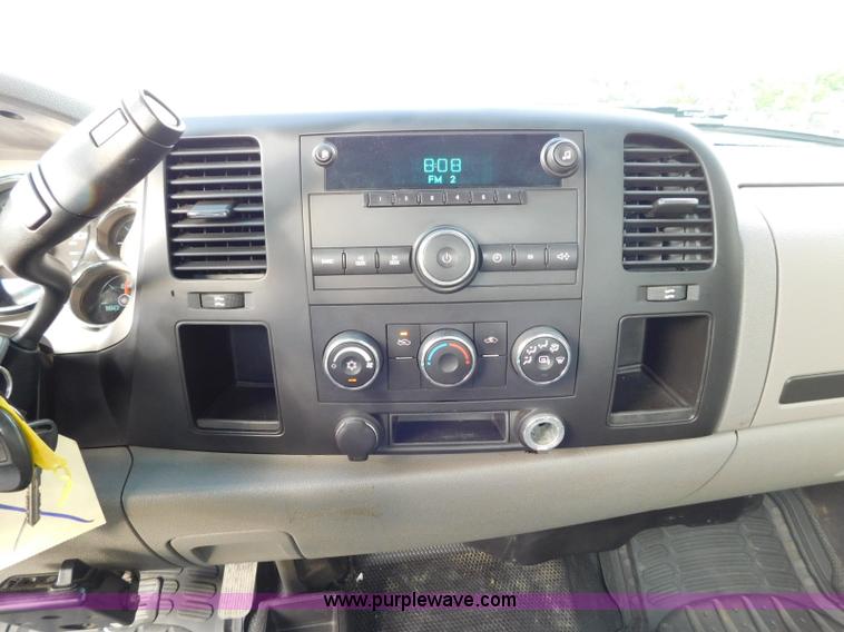 image for item L5857 2009 Chevrolet Silverado 2500HD pickup truck