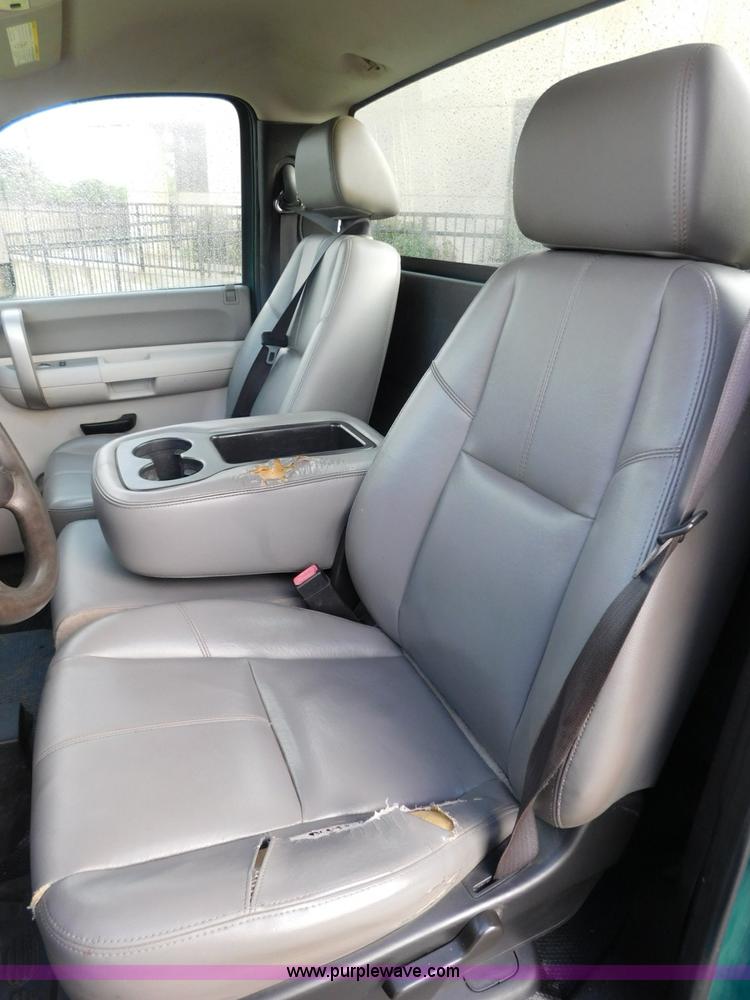 image for item L5857 2009 Chevrolet Silverado 2500HD pickup truck