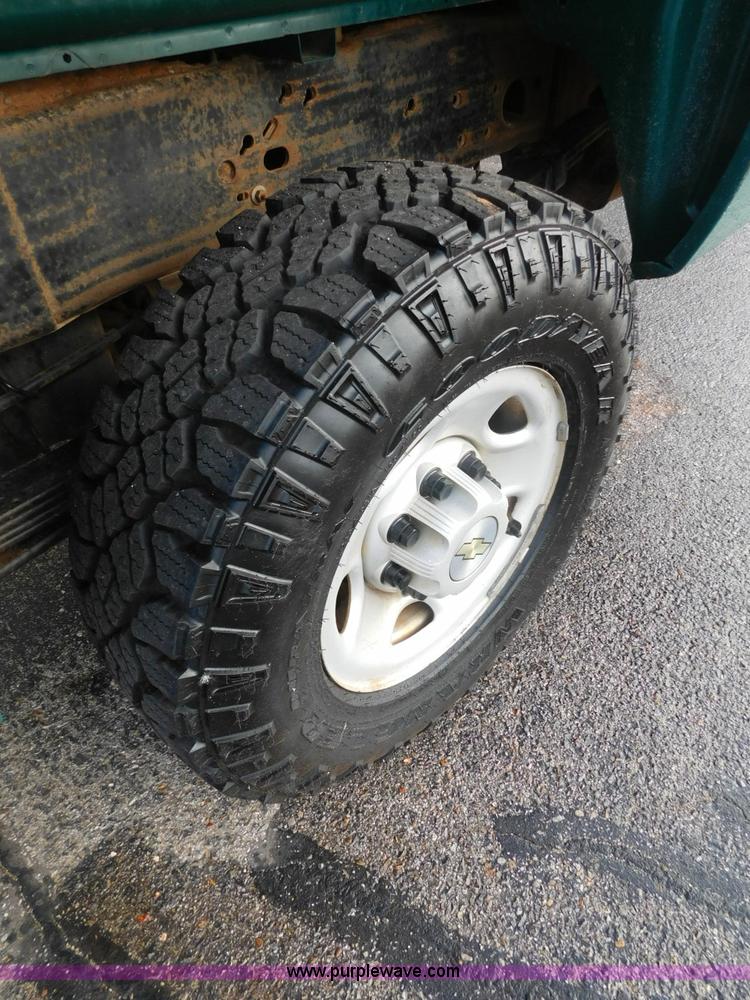 image for item L5857 2009 Chevrolet Silverado 2500HD pickup truck