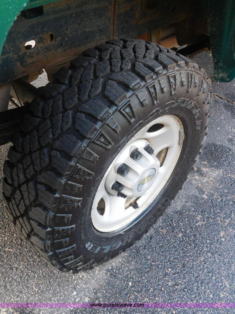 image for item L5857 2009 Chevrolet Silverado 2500HD pickup truck