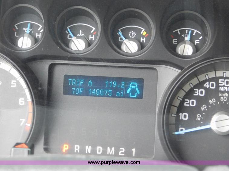 image for item L5859 2011 Ford F250 Super Duty pickup truck