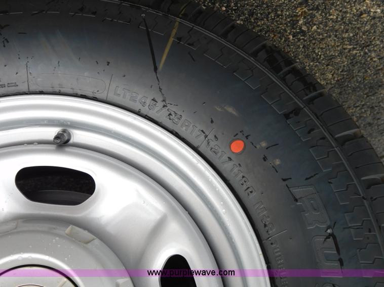 image for item L5859 2011 Ford F250 Super Duty pickup truck