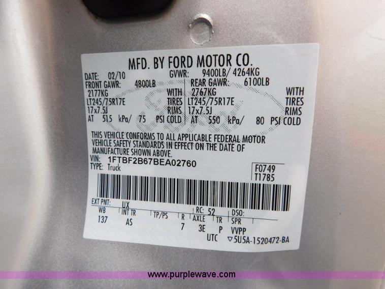 image for item L5859 2011 Ford F250 Super Duty pickup truck