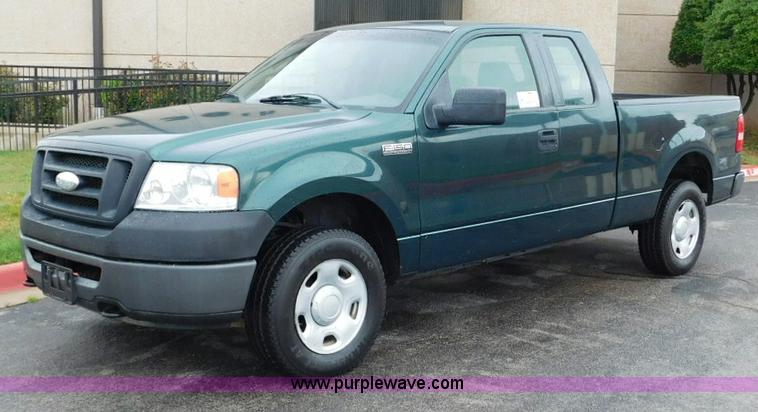image for item L5860 2007 Ford F150 SuperCab pickup truck