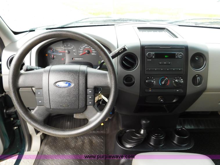 image for item L5860 2007 Ford F150 SuperCab pickup truck