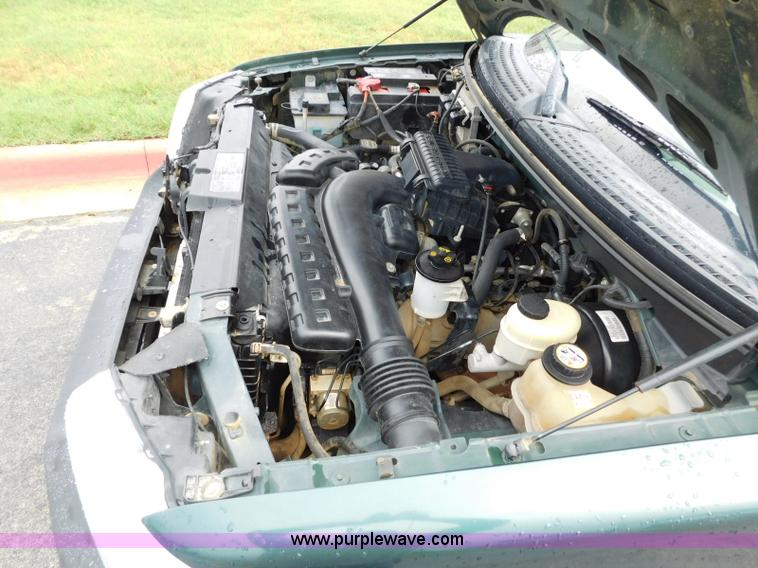 image for item L5860 2007 Ford F150 SuperCab pickup truck