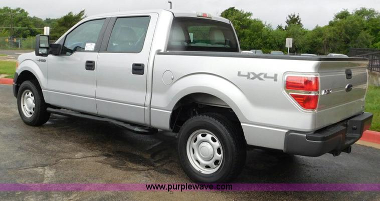 image for item L5861 2010 Ford F150 SuperCrew pickup truck