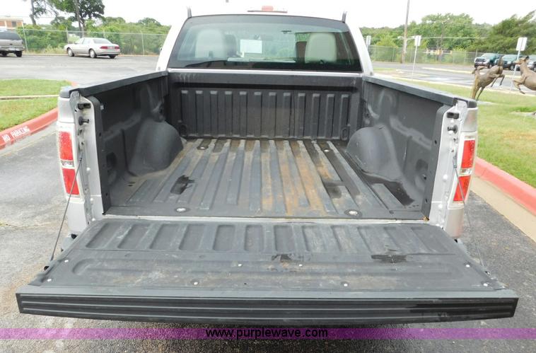 image for item L5861 2010 Ford F150 SuperCrew pickup truck