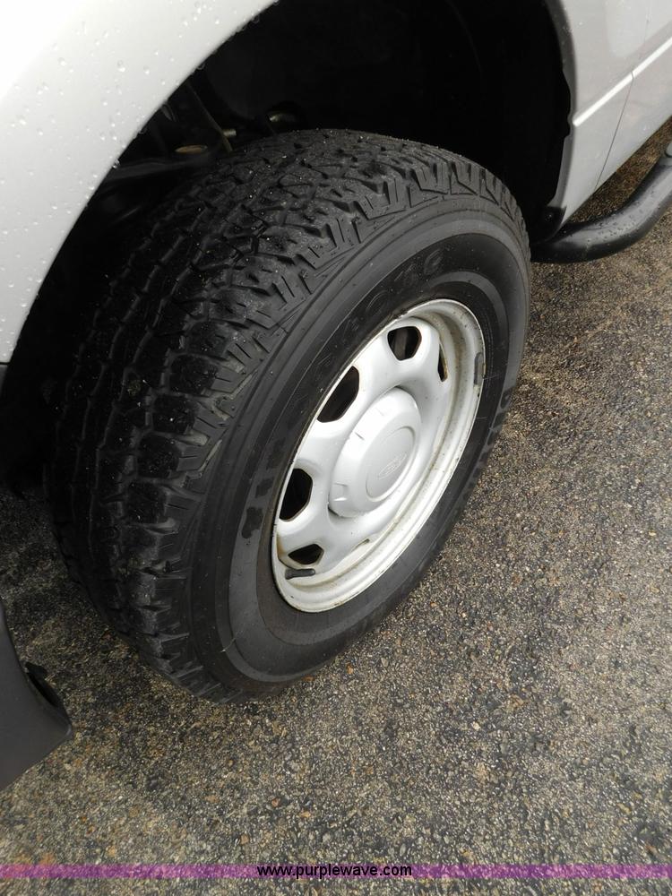 image for item L5861 2010 Ford F150 SuperCrew pickup truck