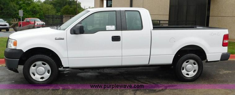 image for item L5863 2007 Ford F150 SuperCab pickup truck