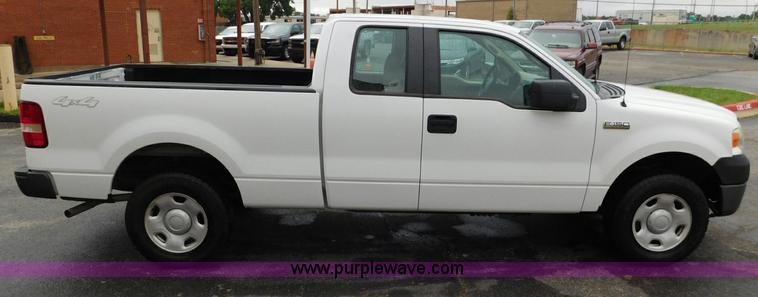 image for item L5863 2007 Ford F150 SuperCab pickup truck