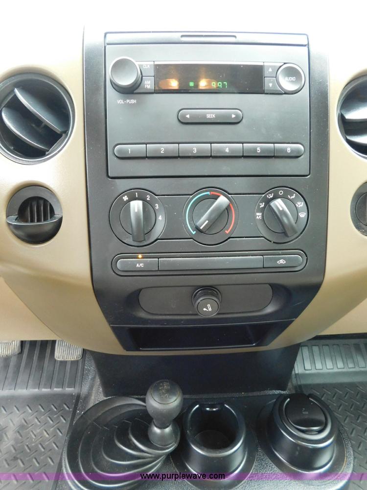 image for item L5863 2007 Ford F150 SuperCab pickup truck