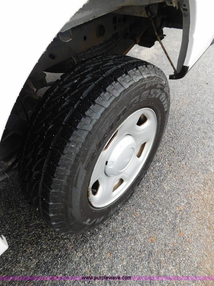 image for item L5863 2007 Ford F150 SuperCab pickup truck