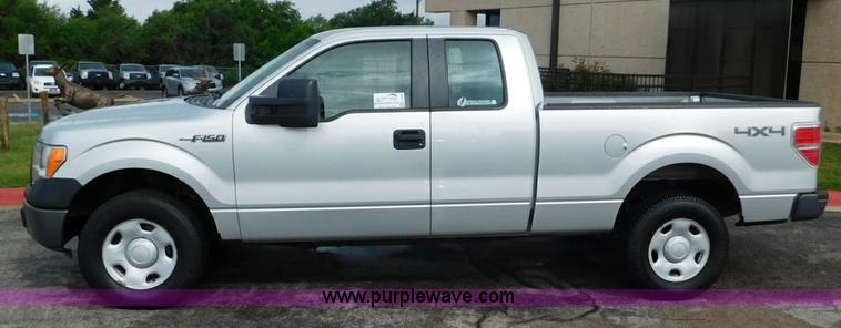 image for item L5864 2010 Ford F150 SuperCab pickup truck