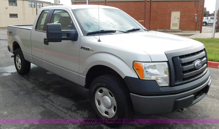 image for item L5864 2010 Ford F150 SuperCab pickup truck