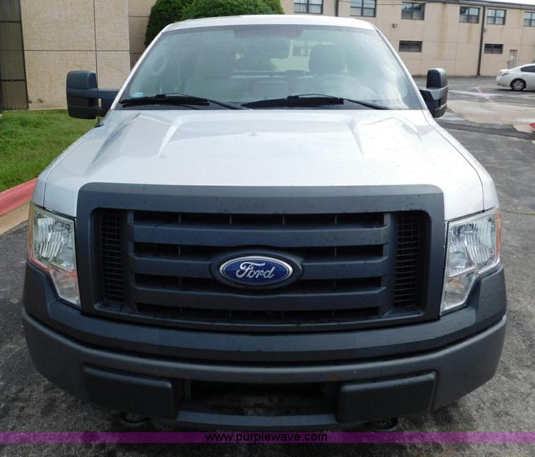 image for item L5864 2010 Ford F150 SuperCab pickup truck