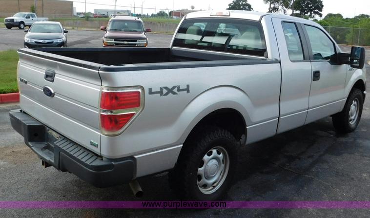 image for item L5865 2010 Ford F150 SuperCab pickup truck