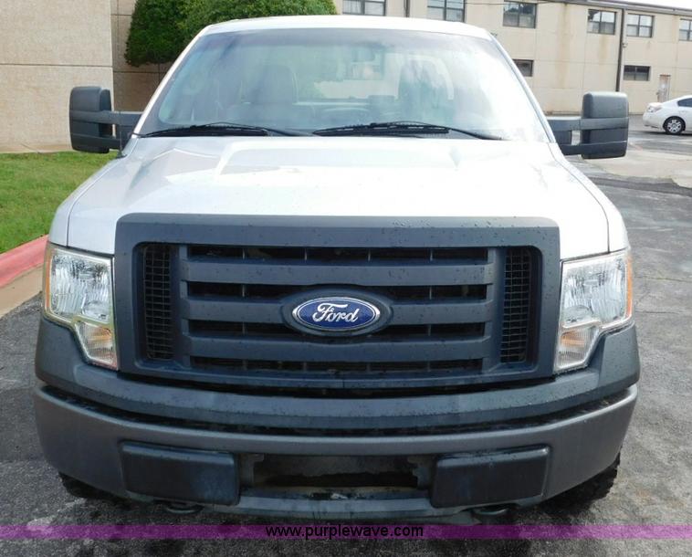 image for item L5865 2010 Ford F150 SuperCab pickup truck